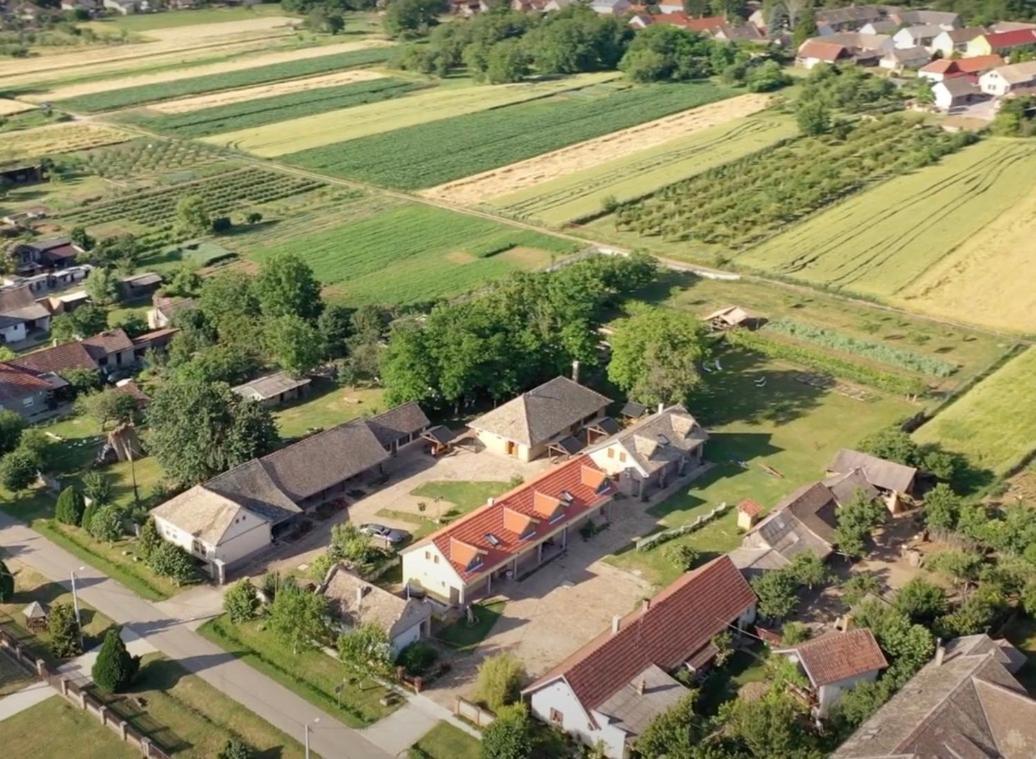 Sobe Kod Baje - Baranjska Kuca